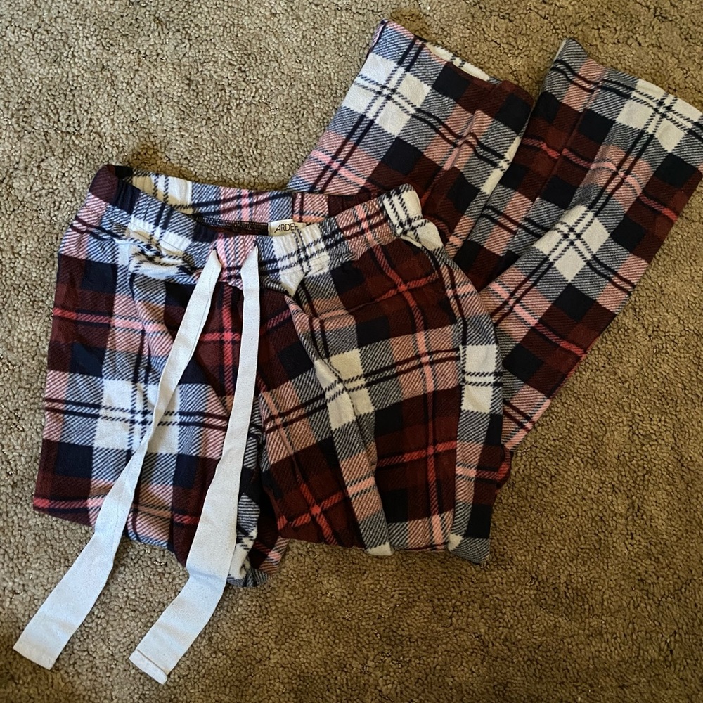 Ardene Fuzzy Plaid pajama pants